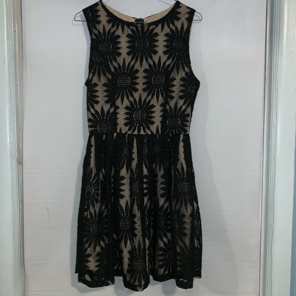 Black lace dress